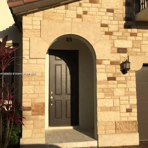 7038 NW 103rd Path # 7038, Doral FL 33178