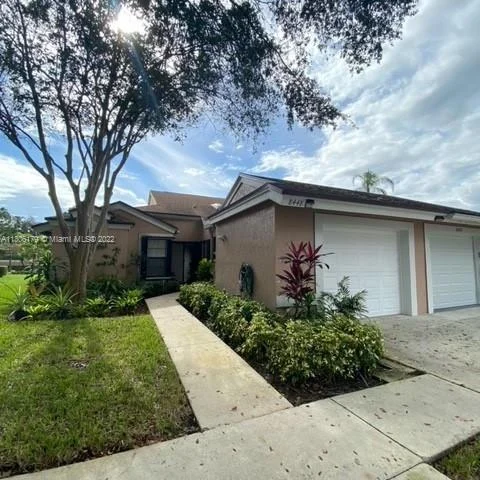 8448 Park Gate Rd, Boca Raton FL 33496