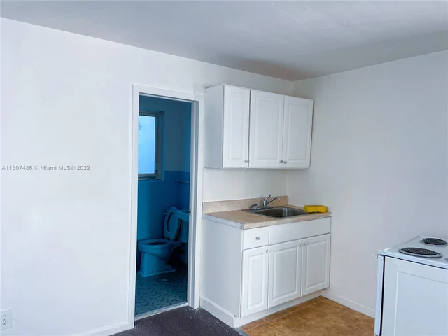 312 Elm St # 4, Hollywood FL 33019