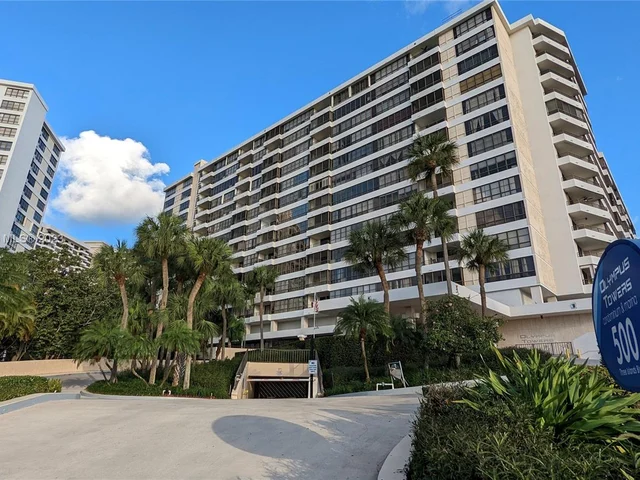 500 Three Islands Blvd # 816, Hallandale Beach FL 33009