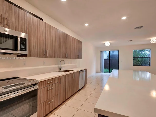 15829 NW 91st Ct, Miami Lakes FL 33018