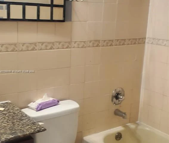 6242 SW 7th St, Margate FL 33068