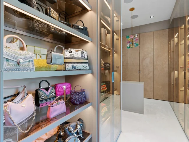 2051 N Bay Rd, Miami Beach FL 33140