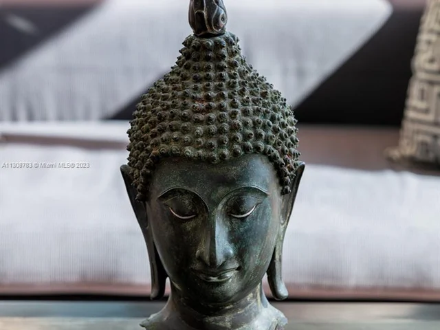 101 20th St, Miami Beach FL 33139