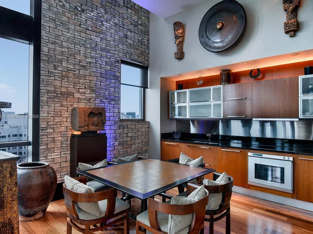 101 20th St, Miami Beach FL 33139