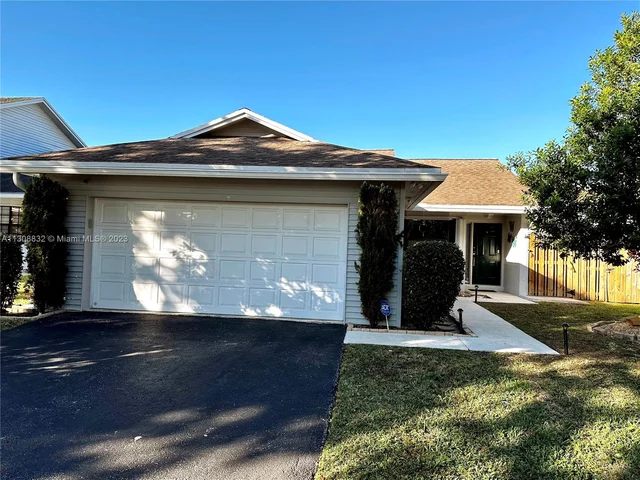 8341 SW 41 Ct, Davie FL 33328