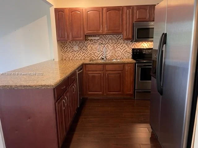 500 Three Islands Blvd # L19, Hallandale Beach FL 33009