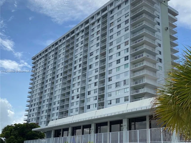 500 Bayview Dr # 426, Sunny Isles Beach FL 33160