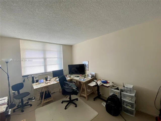 500 Bayview Dr # 426, Sunny Isles Beach FL 33160