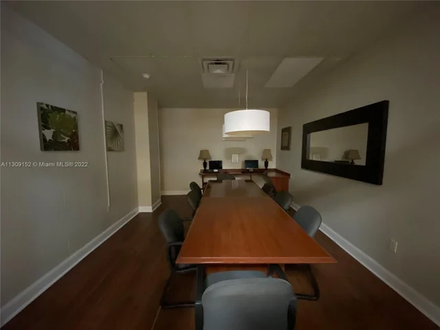 500 Bayview Dr # 426, Sunny Isles Beach FL 33160