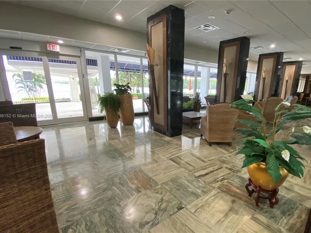 500 Bayview Dr # 426, Sunny Isles Beach FL 33160