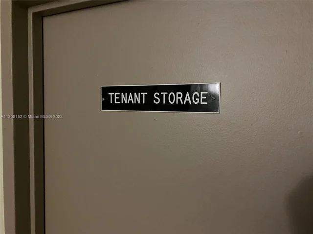 500 Bayview Dr # 426, Sunny Isles Beach FL 33160