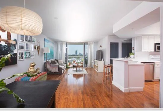 1900 Sunset Harbour Dr # 907, Miami Beach FL 33139