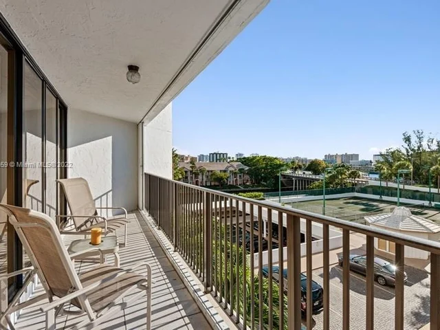 300 Three Islands Blvd # 504, Hallandale Beach FL 33009