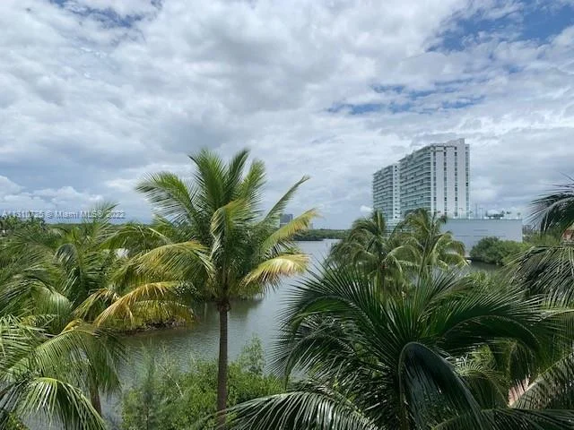 16500 COLLINS AV # 355, Sunny Isles Beach FL 33160