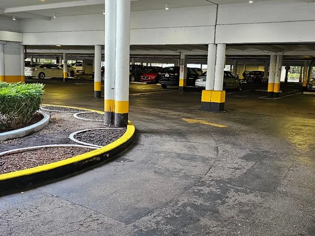 2750 NE 183rd St # 1411, Aventura FL 33160