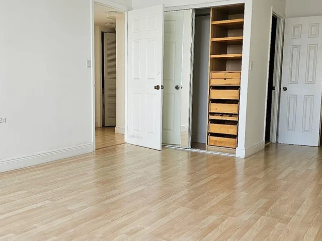 2750 NE 183rd St # 1411, Aventura FL 33160