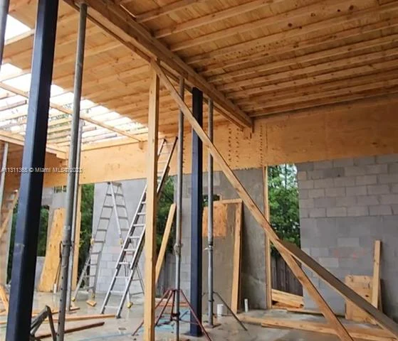 8735 SW 107th St, Miami FL 33176