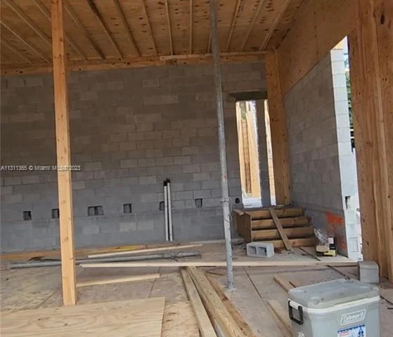 8735 SW 107th St, Miami FL 33176