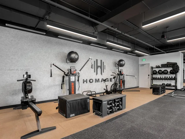 227 NE 2nd # 2404, Miami FL 33132