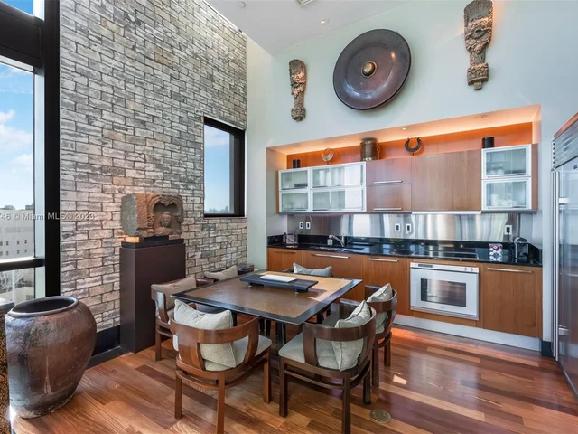 101 20th St, Miami Beach FL 33139