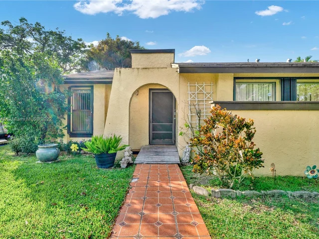 7112 SW 127th Ct, Miami FL 33183