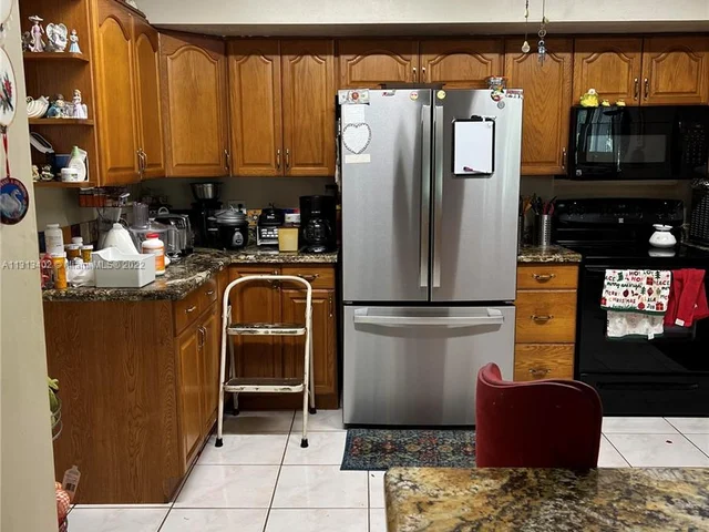 4831 Taylor St, Hollywood FL 33021