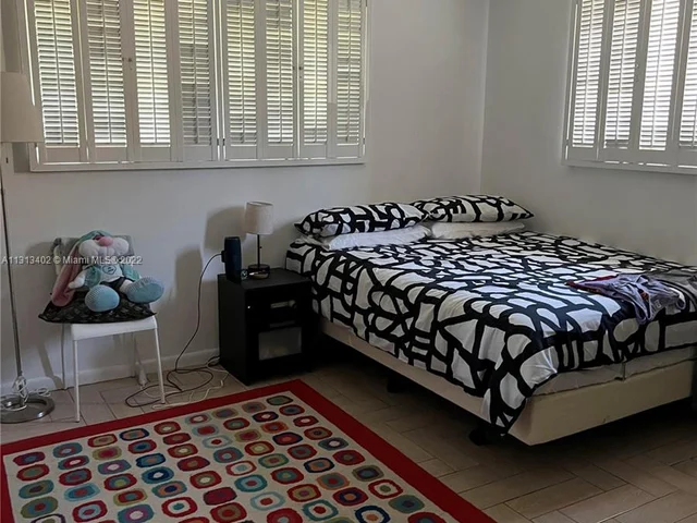 4831 Taylor St, Hollywood FL 33021