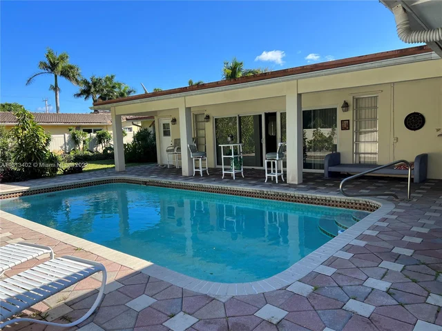 4831 Taylor St, Hollywood FL 33021