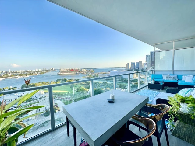 1100 Biscayne Blvd # 2304, Miami FL 33132