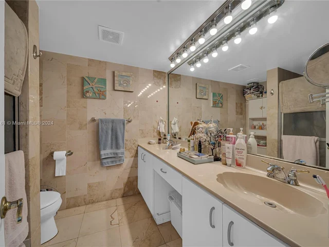 13499 Biscayne Blvd # 1002, North Miami FL 33181