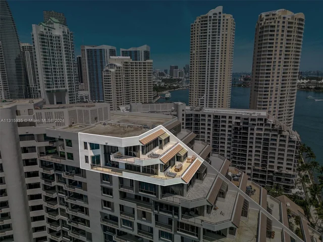 520 Brickell Key Dr # 03, Miami FL 33131