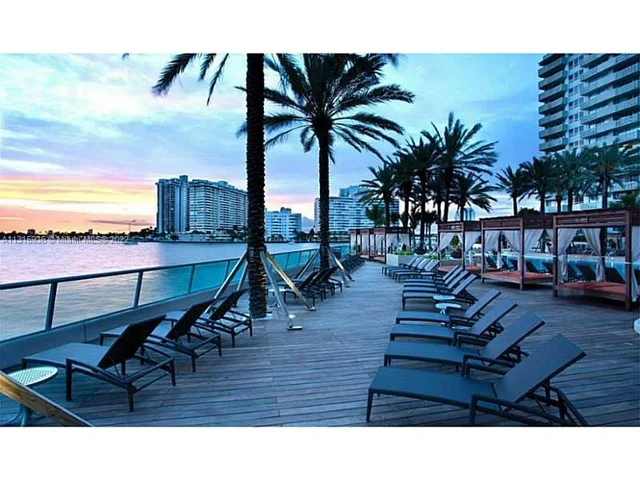 1500 Bay Rd # 1500, Miami Beach FL 33139