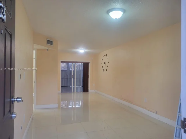 5461 W 24th Ave # 25, Hialeah FL 33016