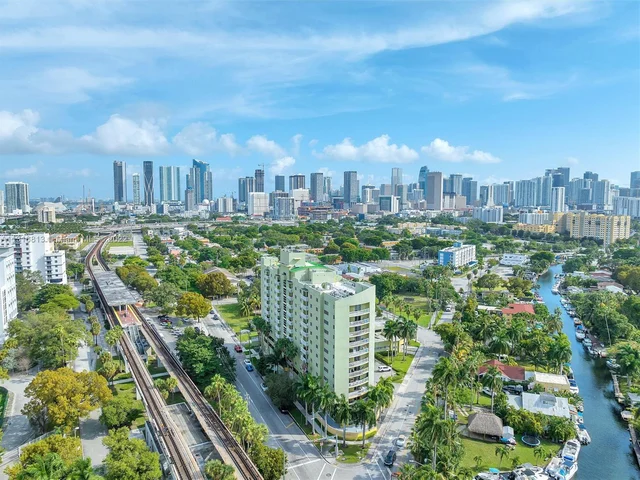 816 NW 11th St # 506, Miami FL 33136