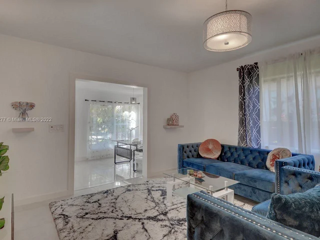 1327 Madison St, Hollywood FL 33019