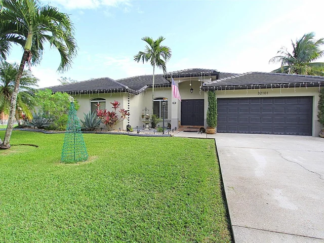 32101 SW 202nd Pl, Homestead FL 33030