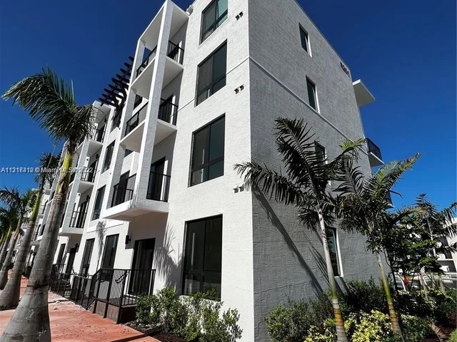 8201 NW 41 # 406, Doral FL 33166