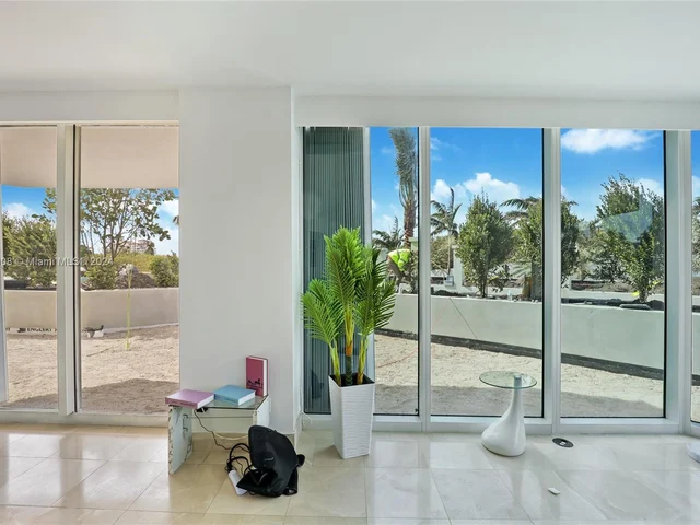 300 S Pointe Dr # 303, Miami Beach FL 33139