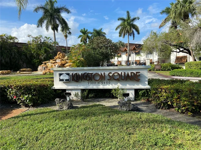 9354 SW 77th Ave # I1, Miami FL 33156
