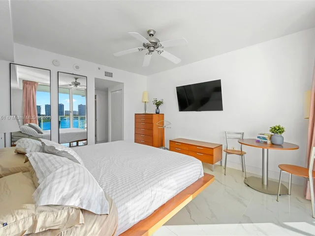 18100 N Bay Rd # 1003, Sunny Isles Beach FL 33160