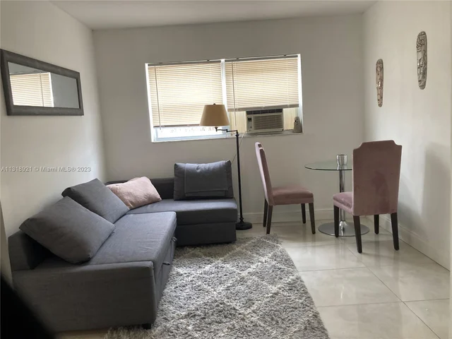 421 NE 68th St # 2, Miami FL 33138