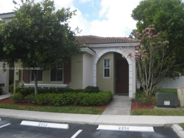 2252 NE 42nd Ave, Homestead FL 33033