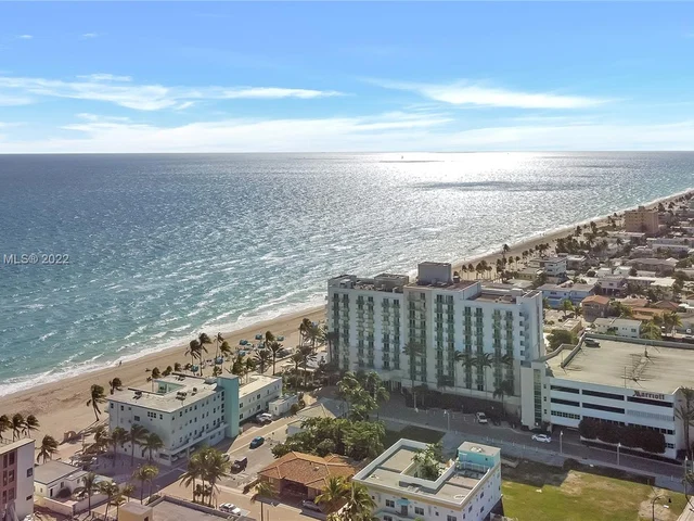 2870 N Ocean Dr, Hollywood FL 33019