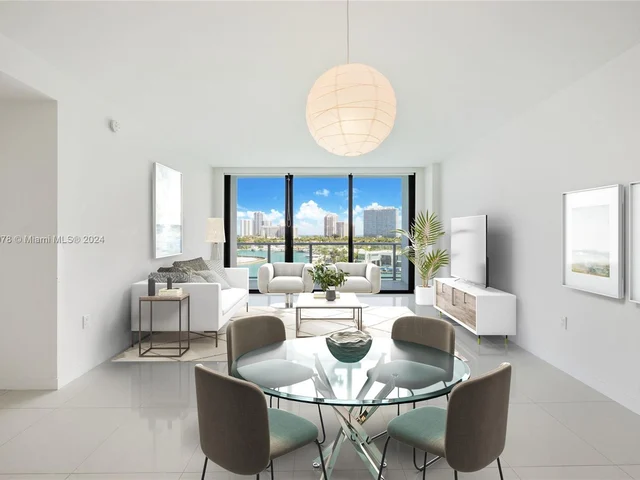 10201 E Bay Harbor Dr, Bay Harbor Islands FL 33154