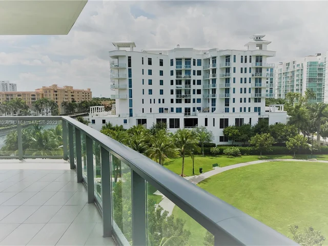 3250 NE 188 St # 401, Aventura FL 33180