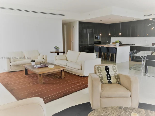 3250 NE 188 St # 401, Aventura FL 33180