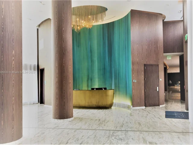 3250 NE 188 St # 401, Aventura FL 33180