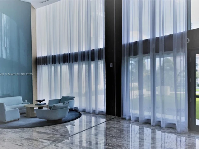 3250 NE 188 St # 401, Aventura FL 33180