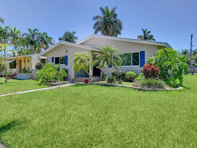 932 Polk St, Hollywood FL 33019